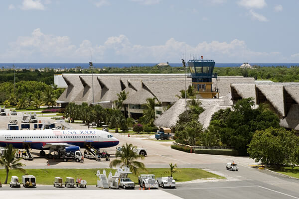 Aeropuerto de Punta Cana recibe la certificación OEA