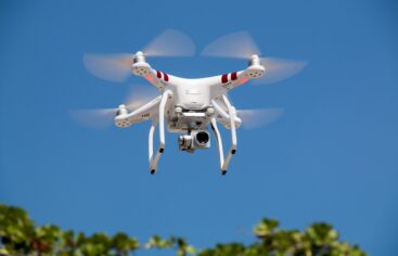 Abinader propone nueva ley de aviación e incluye multas millonarias a operadores de drones