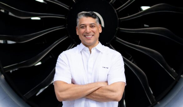 Reconocen a Víctor Pacheco por su influencia en la industria aeronáutica