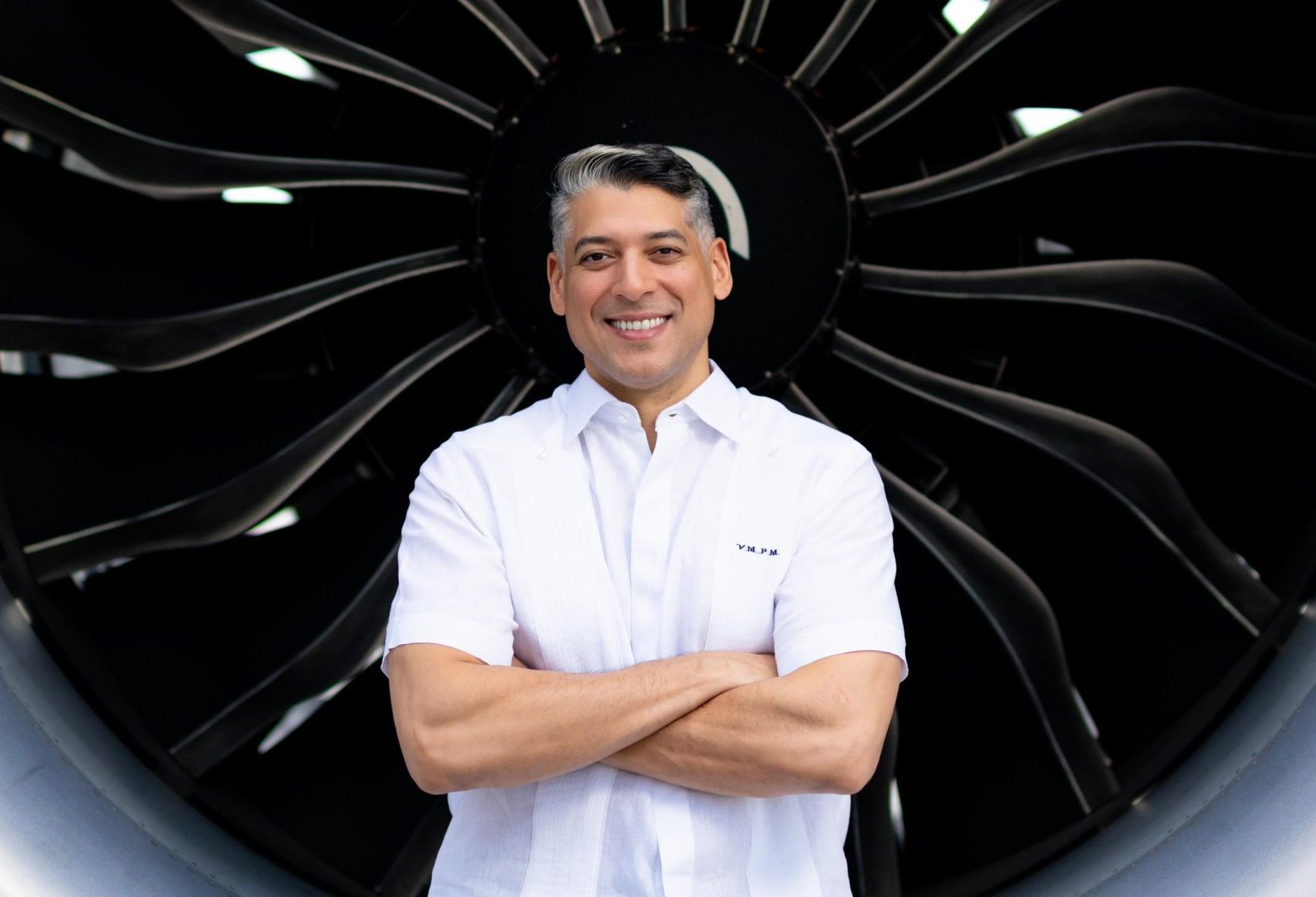 Reconocen a Víctor Pacheco por su influencia en la industria aeronáutica