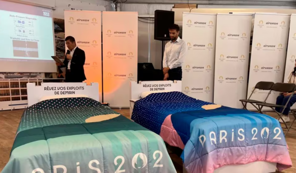 Cama de cartón y personalizadas anti sexo que usarán los atletas en los Juegos Olímpicos de París 2024