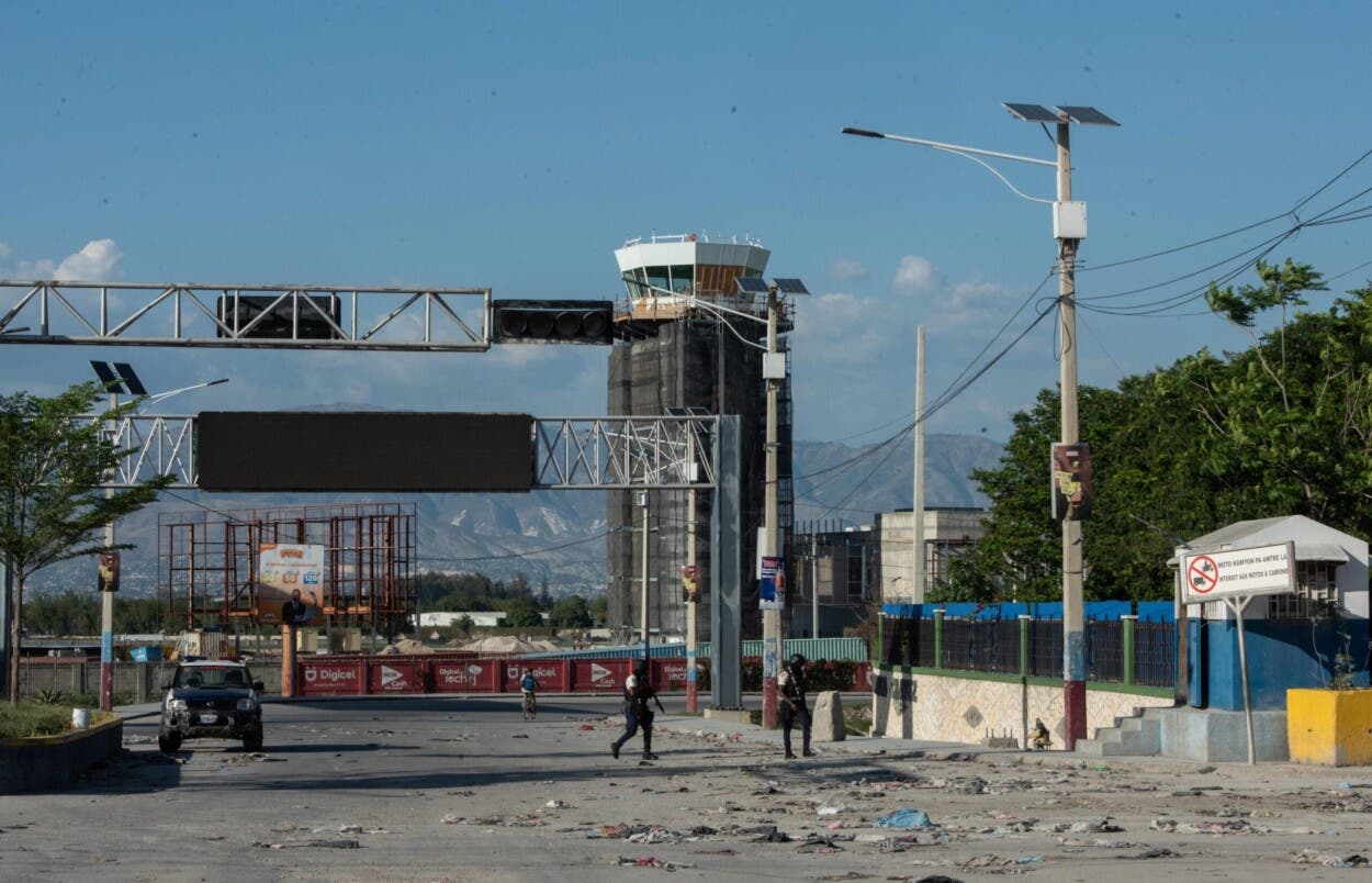 Aun suspendidos los vuelos RD-Haití