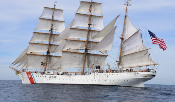 Llega a Santo Domingo el Gran Velero Deportivo y Cultural de EU