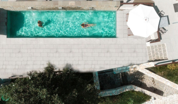 Los hoteles de lujo más insólitos de Europa para sentirse como una estrella del rock