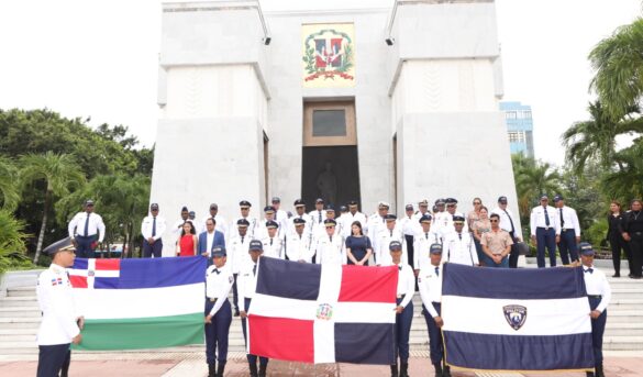 POLITUR conmemora 49 aniversario de su fundación