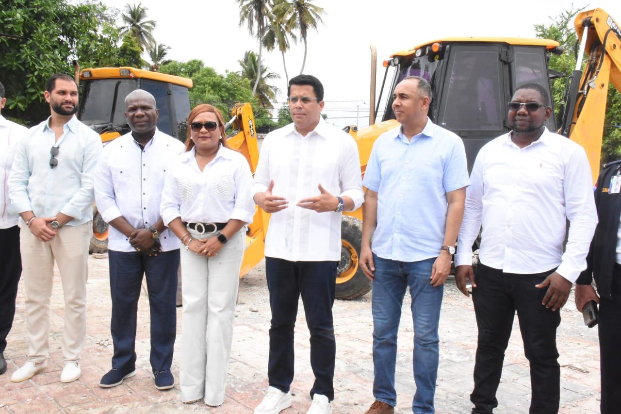 Turismo inicia reconstrucción de la Plaza Marcelino Marte (Canito) en Guayacanes