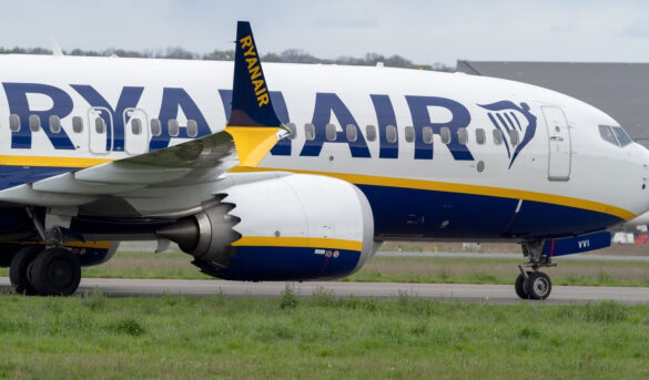 Multan con 150 millones a Ryanair, Vueling, EasyJet y Volotea por cobrar equipaje de mano
