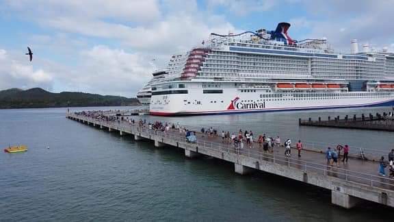 Carnival Cruise mantiene el auge de sus operaciones en Puerto Plata