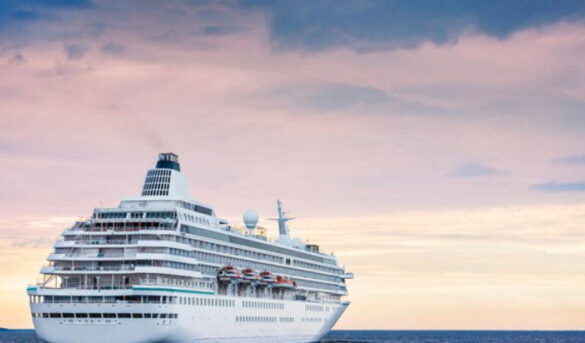 Compañías desvían y cancelan cruceros ante el avance del huracán Beryl por el Caribe