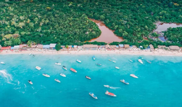 La inteligencia artificial escogió la playa más azul de Colombia: ¿de cuál se trata?