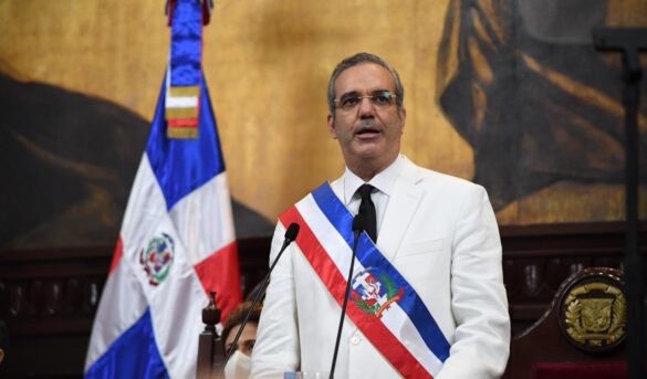 Abinader prevé 11.5 millones de visitantes para 2024