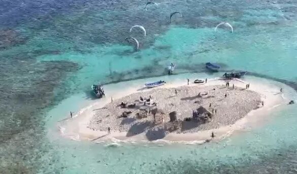 Novelista Cubano- Americana resalta potencial turístico de RD