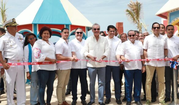 Inaugura segunda fase Cabo Rojo y acueducto Pedernales