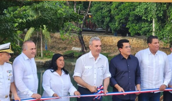 Gobierno mejora zona turística de laguna Gri-Gri