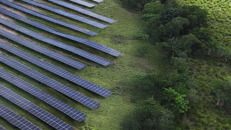 Enertur y financiamiento para parque solar en República Dominicana