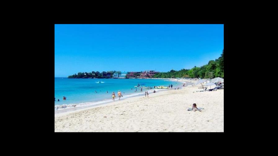 La recuperación de la Playa Sosúa avanza, dice el Mitur