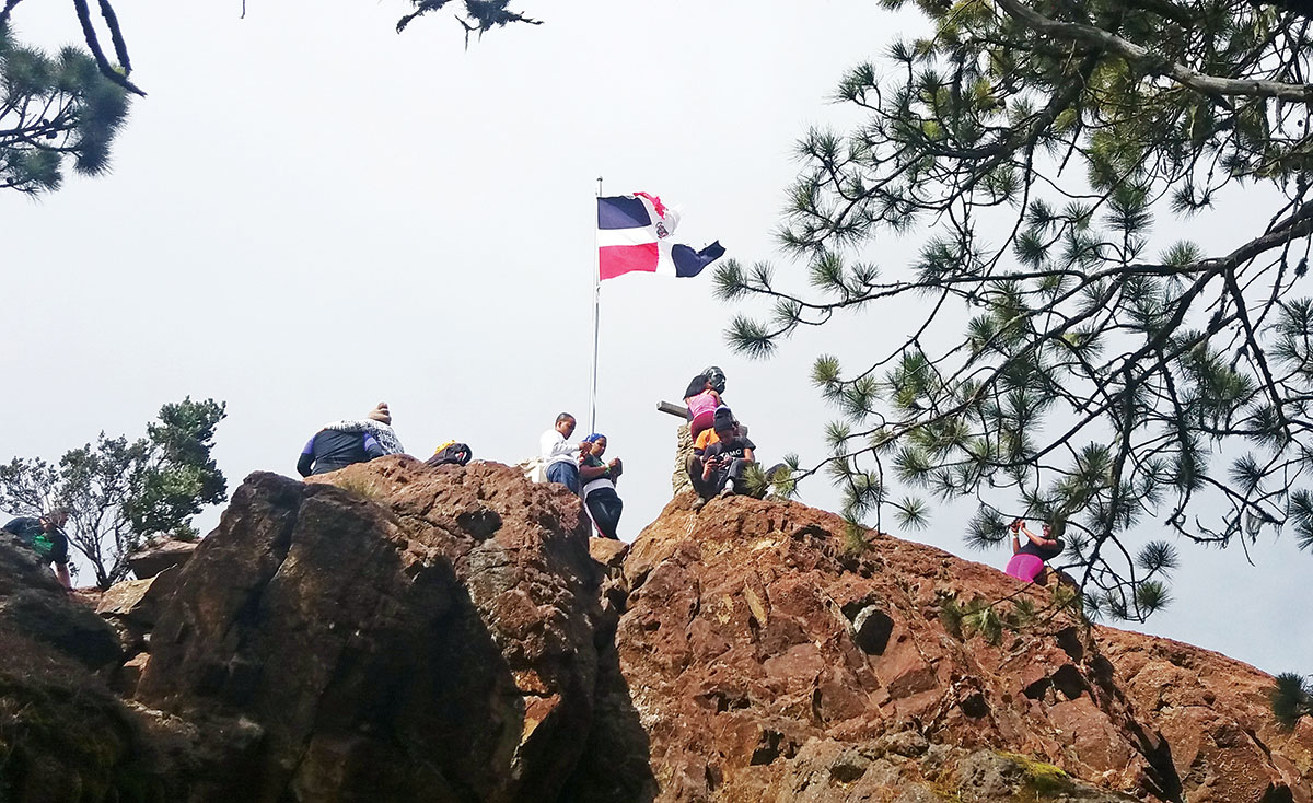 Escala al Pico Duarte: turismo y motor económico comunitario