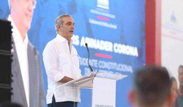 Luis Abinader anuncia proyectos en Barahona