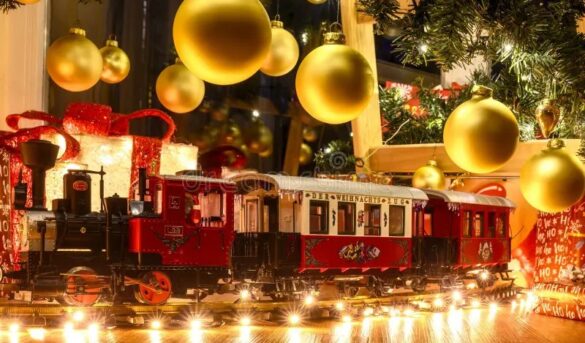Tren de luces navideñas inicia su recorrido en Nueva York