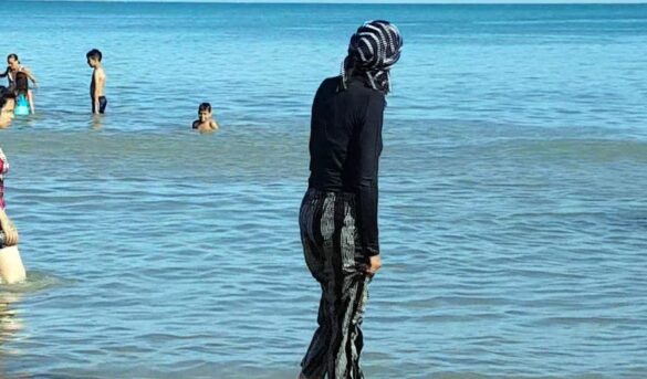 Viaje a una playa secreta africana, la joya turística de Túnez: vistas al mediterráneo y huellas del Imperio Romano