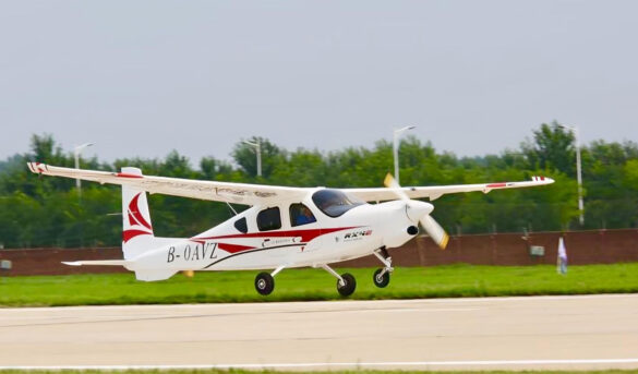 China presenta el primer avión eléctrico certificado del mundo