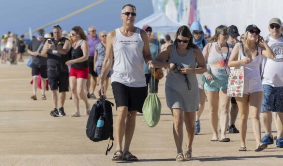 RD recibe 3.3 millones de visitantes en enero-marzo 2025