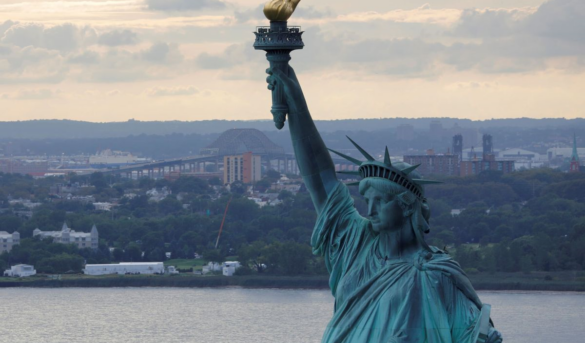 La estatua de la Libertad original no es la de Nueva York: la auténtica es más antigua y la puedes visitar gratis en Madrid