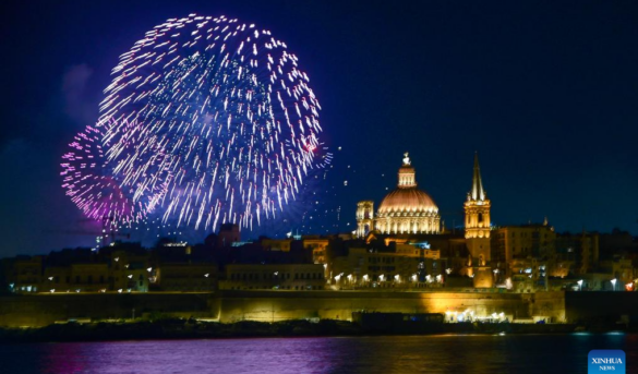 Gran final del Festival Internacional de Fuegos Artificiales de Malta