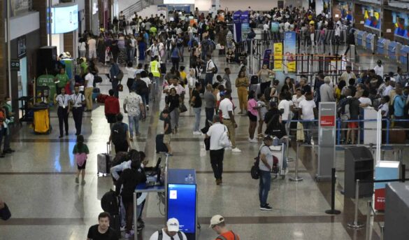 Aumenta flujo de pasajeros en el AILA con 120 vuelos diarios