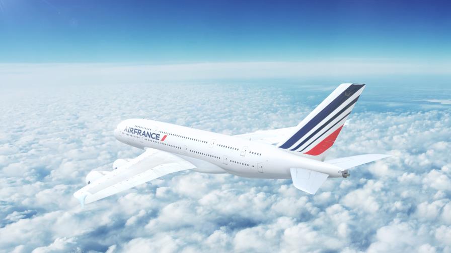 Ministrro de Turismo David Collado anuncia Air France retomará vuelos directos entre París y Punta Cana