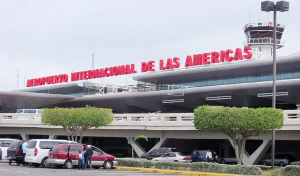 Inician demoliciones de edificios para una nueva terminal AILA