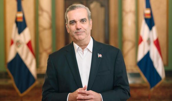 Luis Abinader urge atender crisis del sargazo en Caribe