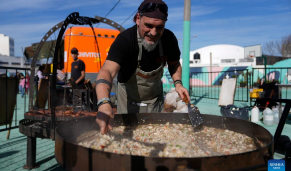 Festival gastronómico Ollas del Mundo 2025 llevado a cabo en Uruguay