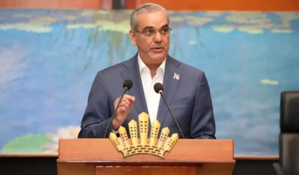 Luis Abinader alerta en Guyana sobre el impacto del sargazo en vida marina