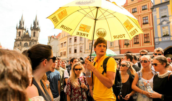 Por qué nos gustan los free tours, el fenómeno de las visitas guiadas gratis que arrasa en todo el mundo