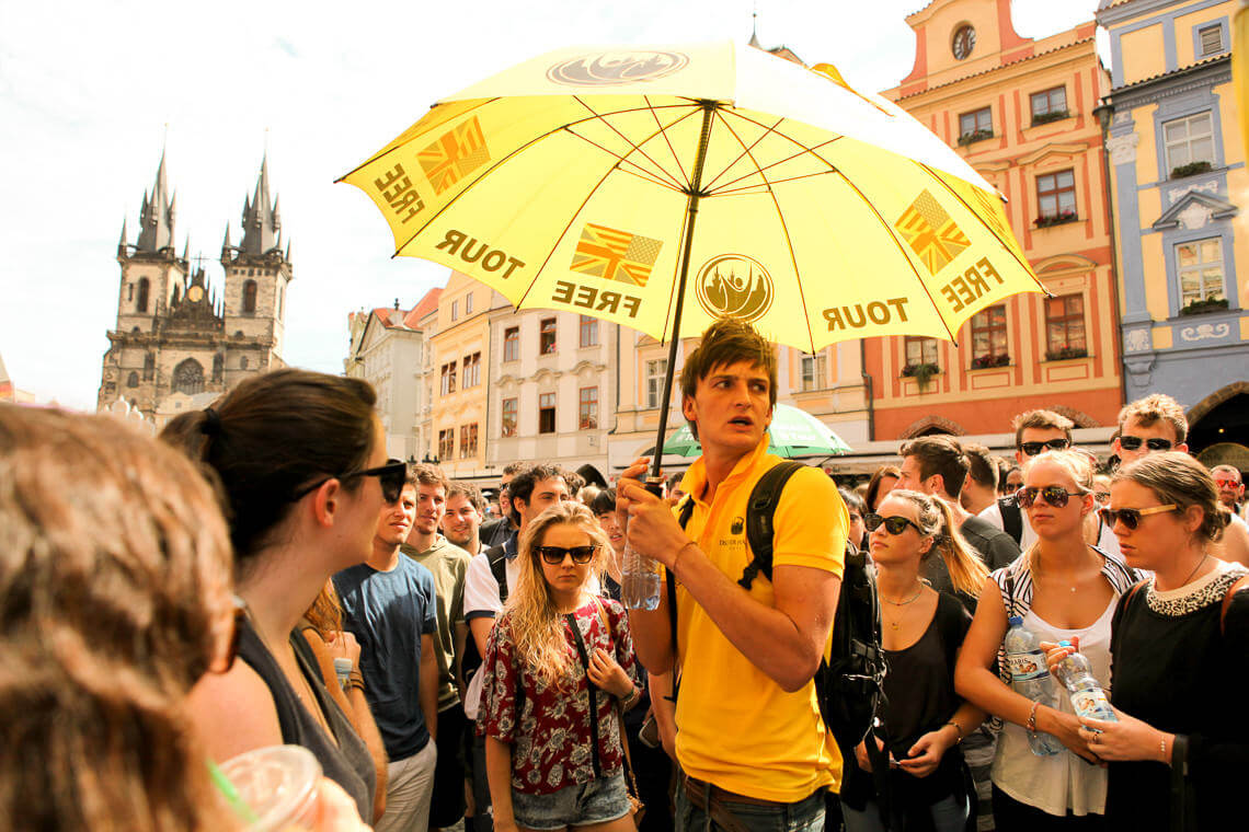 Por qué nos gustan los free tours, el fenómeno de las visitas guiadas gratis que arrasa en todo el mundo