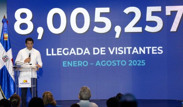 Turismo: RD recibe ocho millones de visitantes en ocho meses