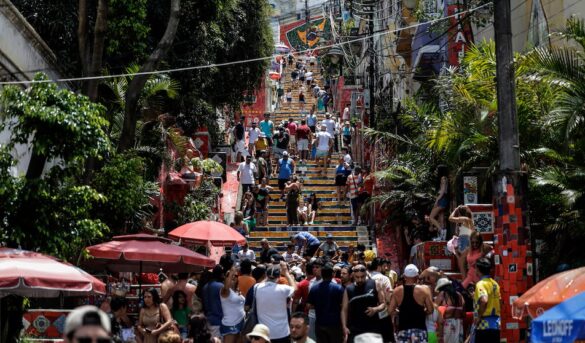 El turismo masivo amenaza a 6 destinos emergentes en Europa, Asia y América Latina