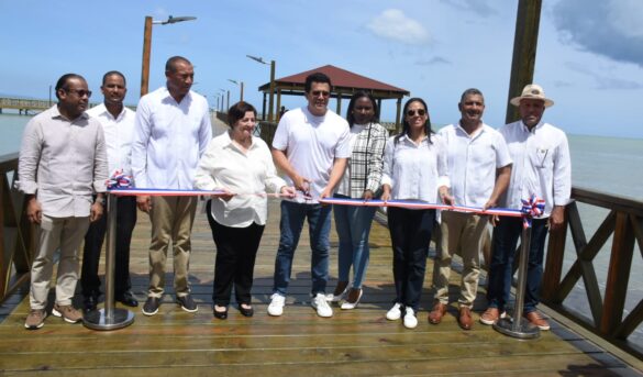 David Collado entrega el nuevo muelle turístico de Miches: un impulso al desarrollo del destino