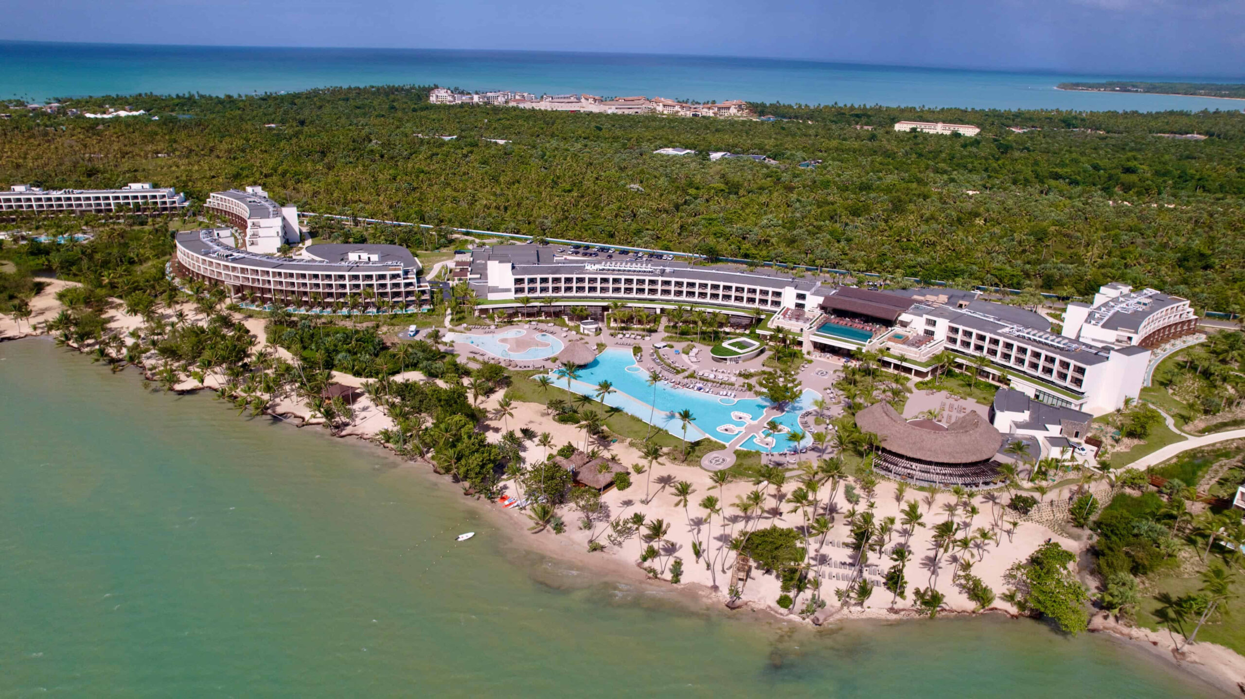 Abre oficialmente Zemí: el hotel todo incluido de lujo que apuesta al desarrollo de Miches