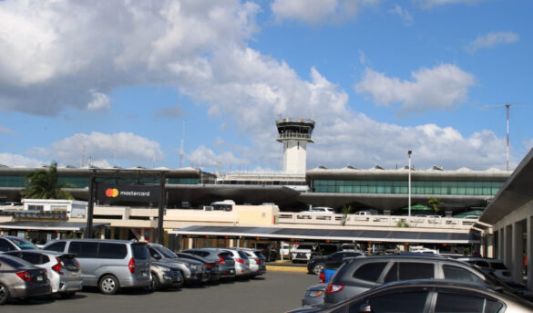 Gobierno promete inversión de alrededor de 700 millones de dólares en aeropuertos del país