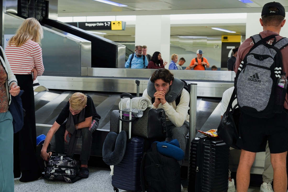 Cancelaciones vuelos por cierre gobierno EU afecta dominicanos