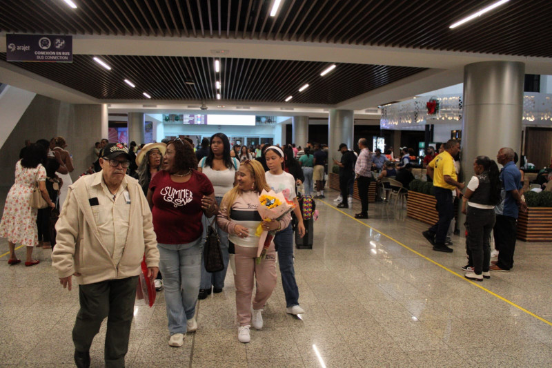 Aeropuerto Las Americas refuerza seguridad ante flujo de más de 400,000 pasajeros
