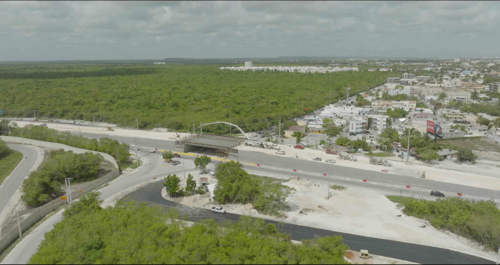 Grupo Puntacana habilita carriles en elevado del cruce de Los Manantiales