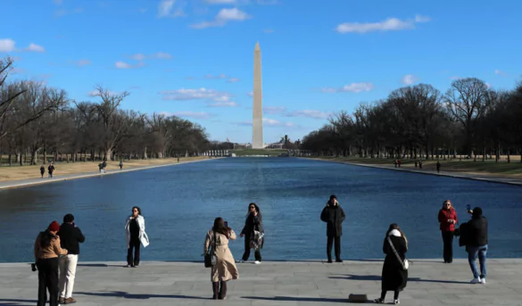 El número de turistas internacionales en Estados Unidos disminuye, con una excepción: México