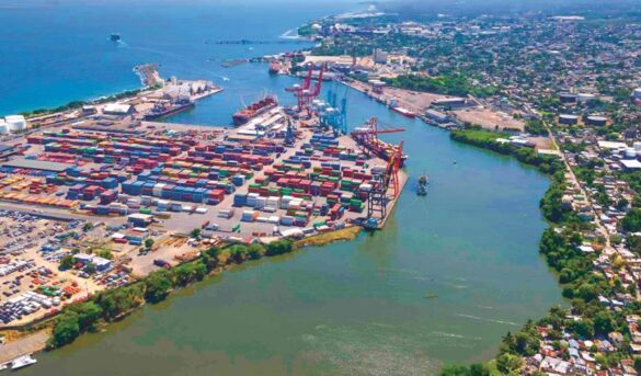 Dos puertos movilizan la mayor parte de la carga marítima dominicana