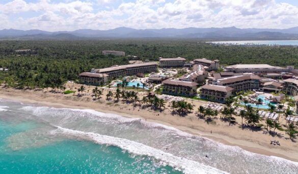 Miches estrena dos nuevos hoteles en playa Esmeralda