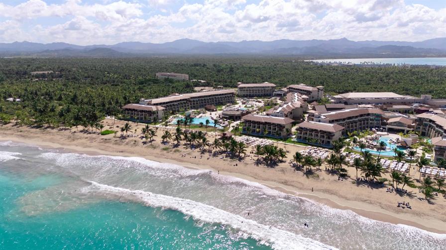 Miches estrena dos nuevos hoteles en playa Esmeralda