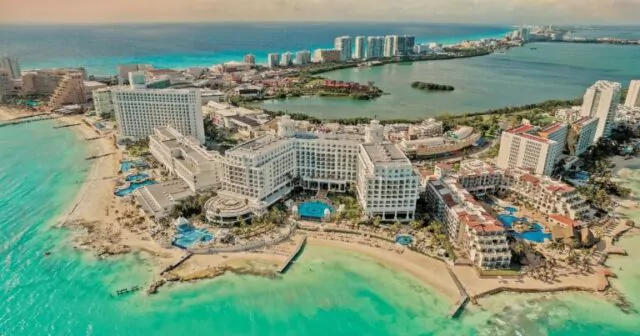 Cancún: hoteles aplican descansos obligatorios y días solidarios