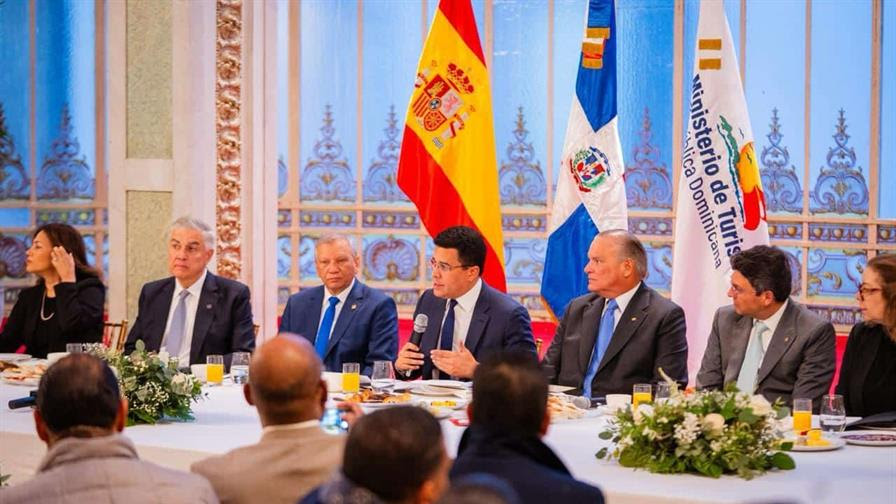 RD logra acuerdos por más de US$13,370 millones en Fitur 2026